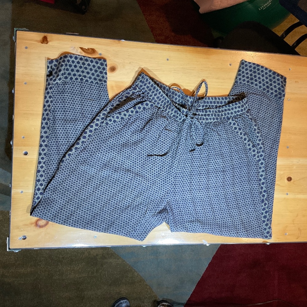 Blank / London, Size M, Herem pants, geometric patter with fabulous details.